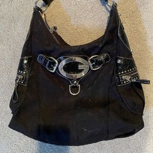 Black guess shoulder bag